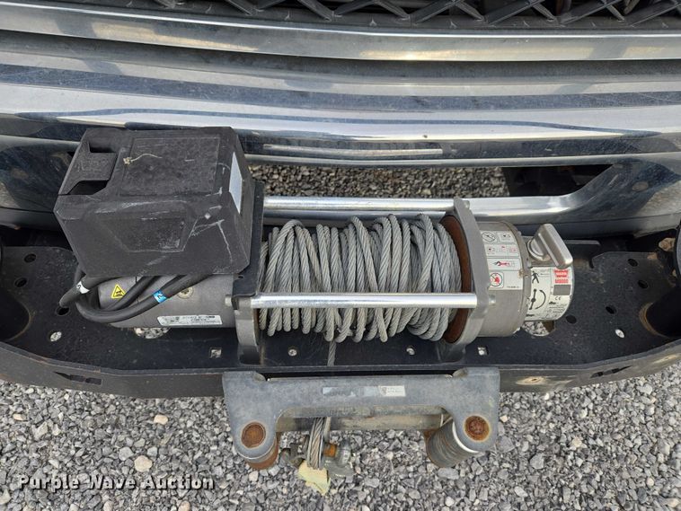 image for item ET1122 2013 Chevrolet Silverado 2500HD Crew Cab pickup truck