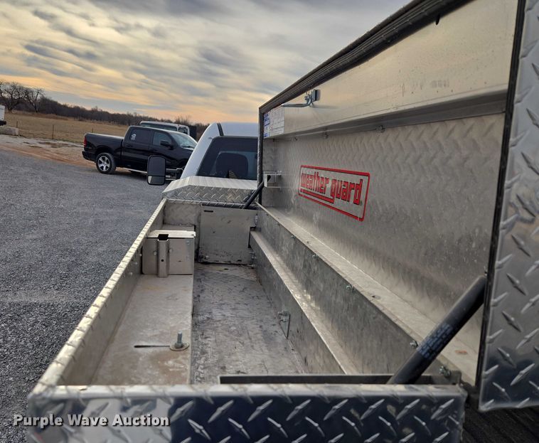 image for item ET1122 2013 Chevrolet Silverado 2500HD Crew Cab pickup truck