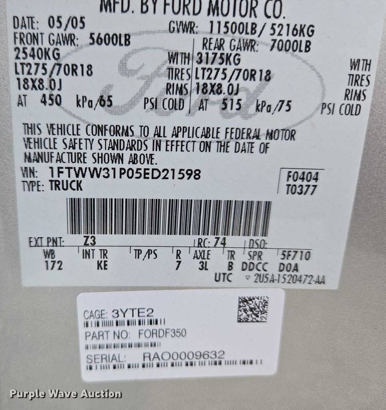 image for item ET1123 2005 Ford F350 Super Duty XL Crew Cab utility bed pickup truck