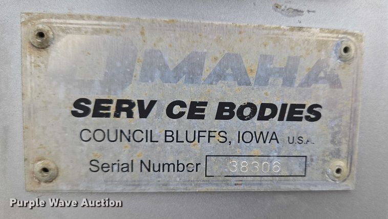 image for item ET1123 2005 Ford F350 Super Duty XL Crew Cab utility bed pickup truck