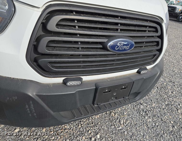 image for item ET1124 2019 Ford Transit 350 van with bucket lift