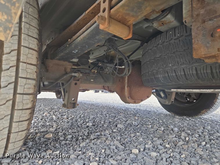 image for item ET1124 2019 Ford Transit 350 van with bucket lift