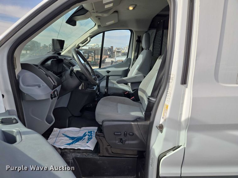 image for item ET1124 2019 Ford Transit 350 van with bucket lift