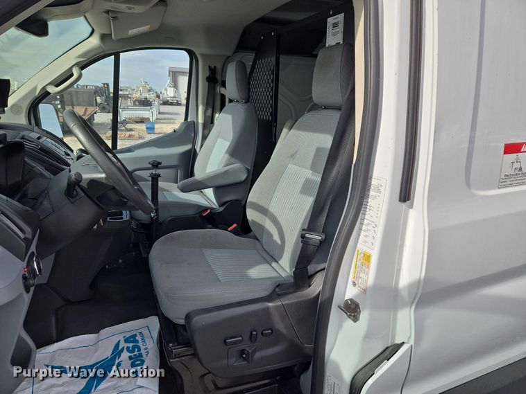 image for item ET1124 2019 Ford Transit 350 van with bucket lift