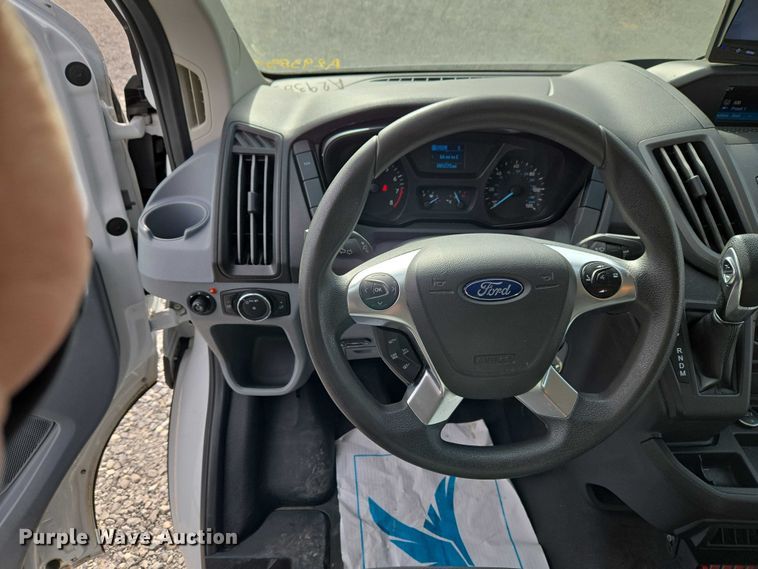 image for item ET1124 2019 Ford Transit 350 van with bucket lift