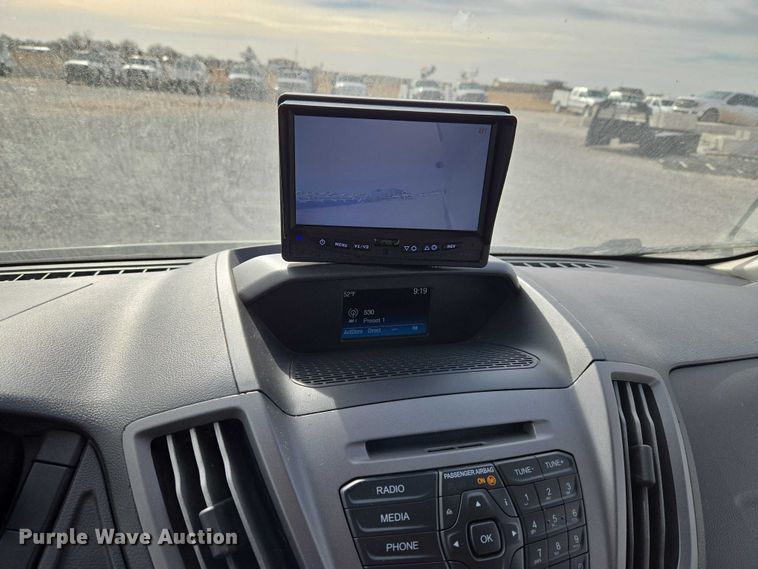 image for item ET1124 2019 Ford Transit 350 van with bucket lift