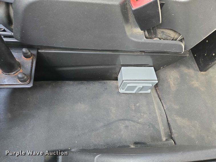 image for item ET1124 2019 Ford Transit 350 van with bucket lift