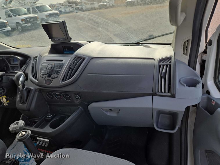 image for item ET1124 2019 Ford Transit 350 van with bucket lift