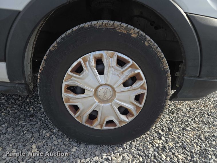 image for item ET1124 2019 Ford Transit 350 van with bucket lift