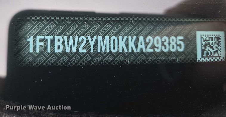 image for item ET1124 2019 Ford Transit 350 van with bucket lift