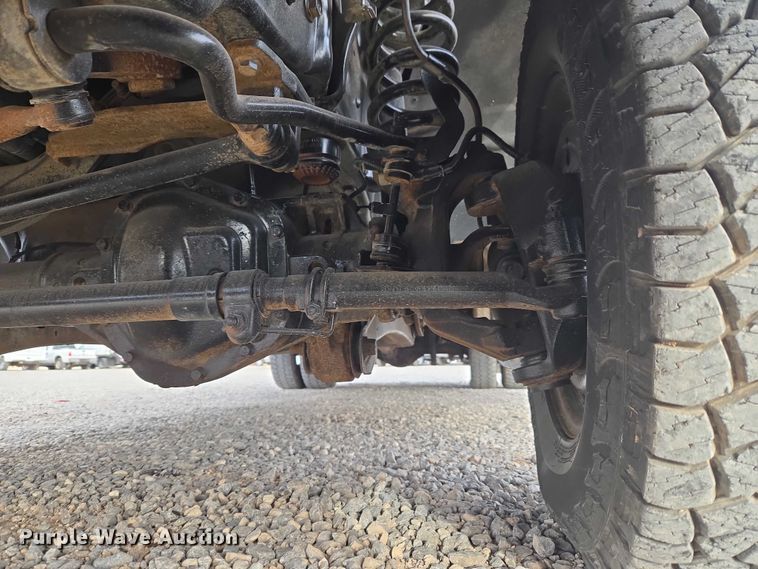 image for item ET1126 2012 Ford F350 Ext. Cab utility bed pickup truck