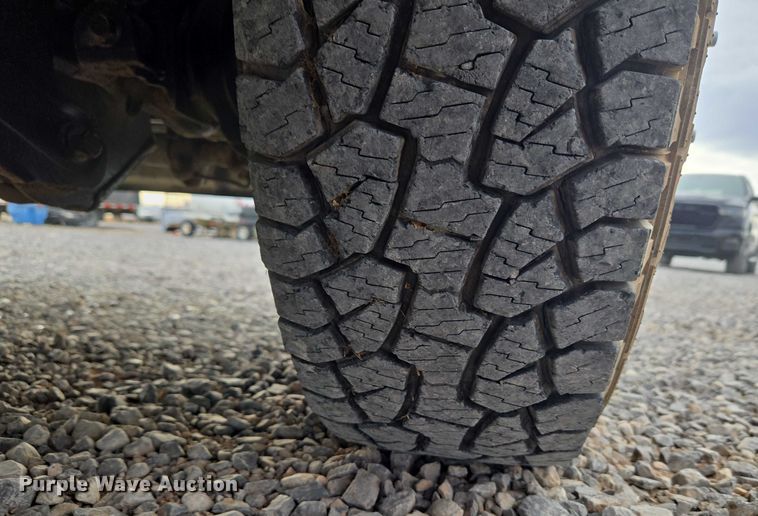 image for item ET1126 2012 Ford F350 Ext. Cab utility bed pickup truck