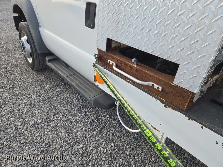 image for item ET1127 2012 Ford F550 Super Duty XL bucket truck