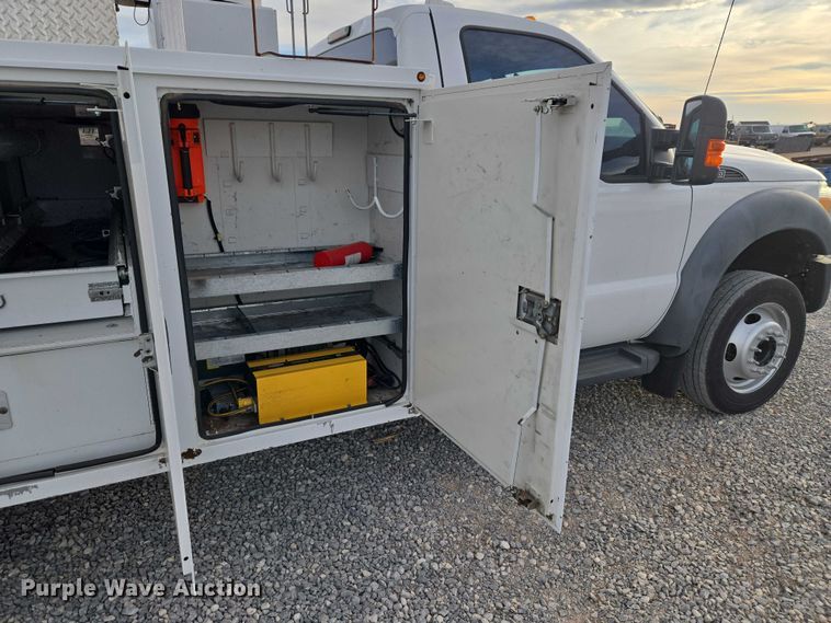 image for item ET1127 2012 Ford F550 Super Duty XL bucket truck