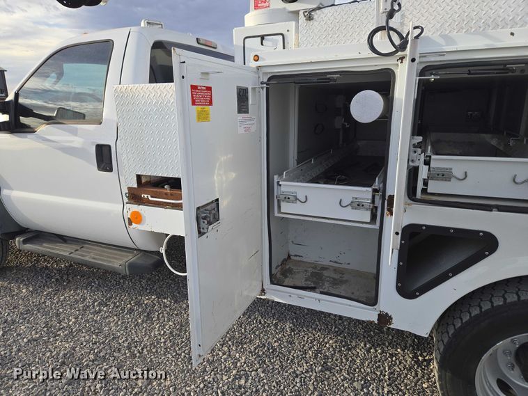 image for item ET1127 2012 Ford F550 Super Duty XL bucket truck