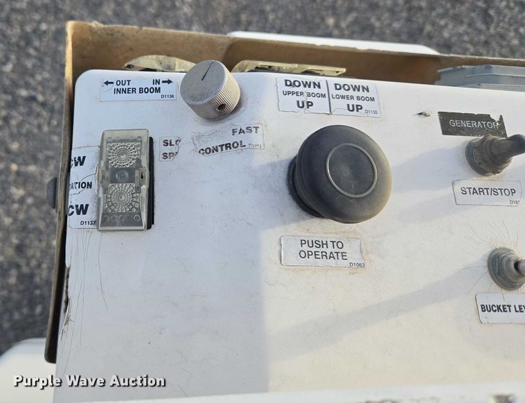 image for item ET1127 2012 Ford F550 Super Duty XL bucket truck