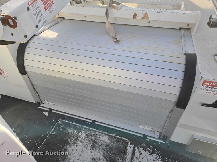 image for item ET1127 2012 Ford F550 Super Duty XL bucket truck