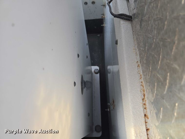 image for item ET1127 2012 Ford F550 Super Duty XL bucket truck