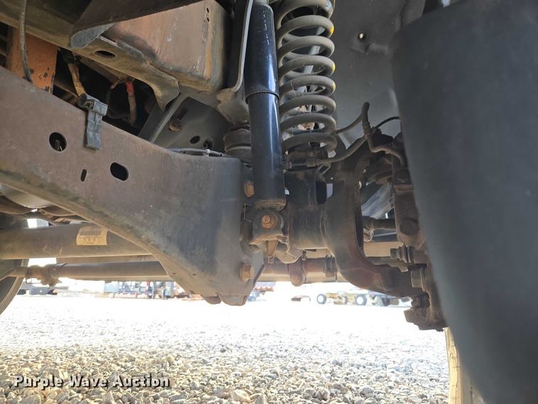 image for item ET1127 2012 Ford F550 Super Duty XL bucket truck