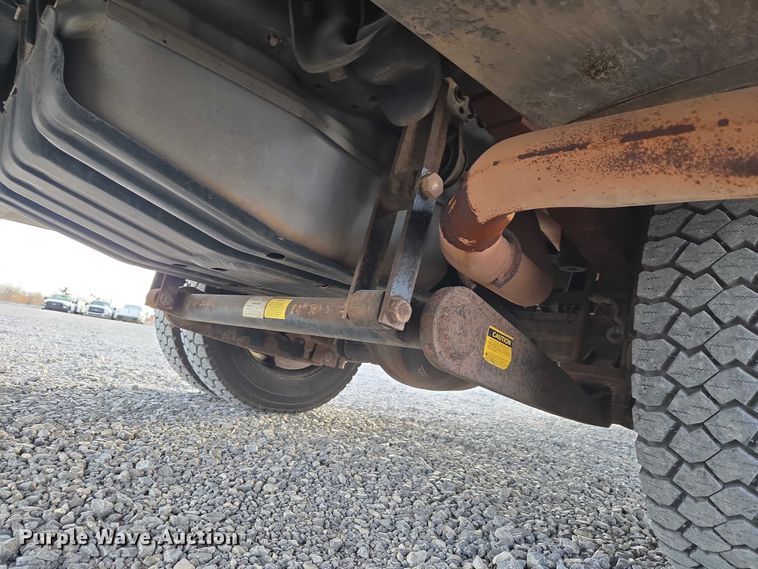 image for item ET1127 2012 Ford F550 Super Duty XL bucket truck