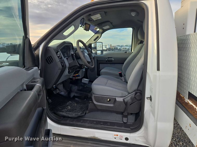 image for item ET1127 2012 Ford F550 Super Duty XL bucket truck