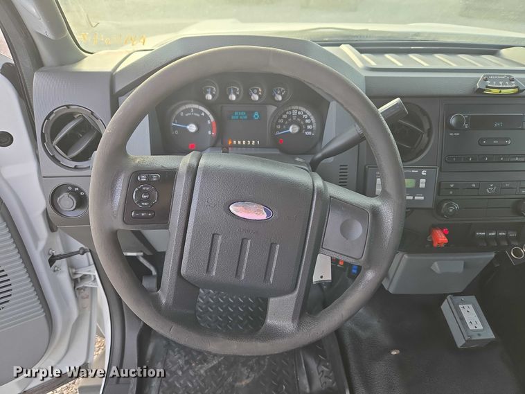 image for item ET1127 2012 Ford F550 Super Duty XL bucket truck