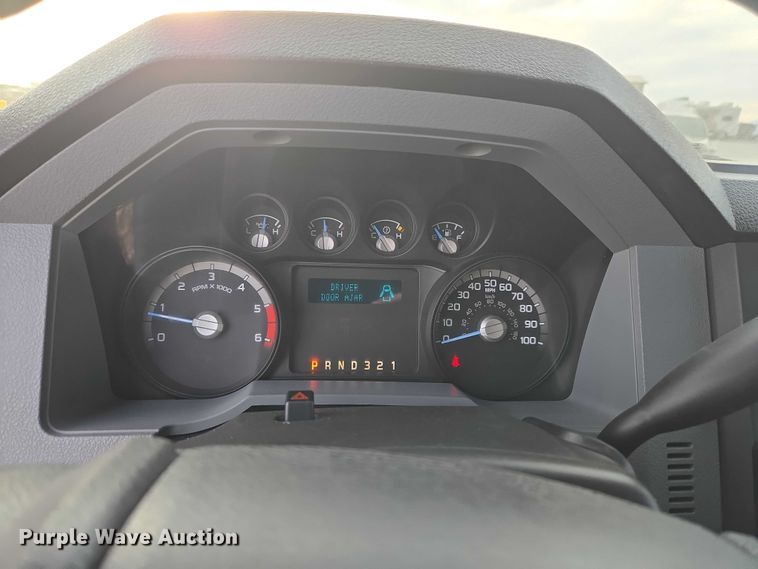 image for item ET1127 2012 Ford F550 Super Duty XL bucket truck