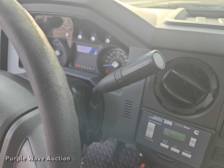 image for item ET1127 2012 Ford F550 Super Duty XL bucket truck