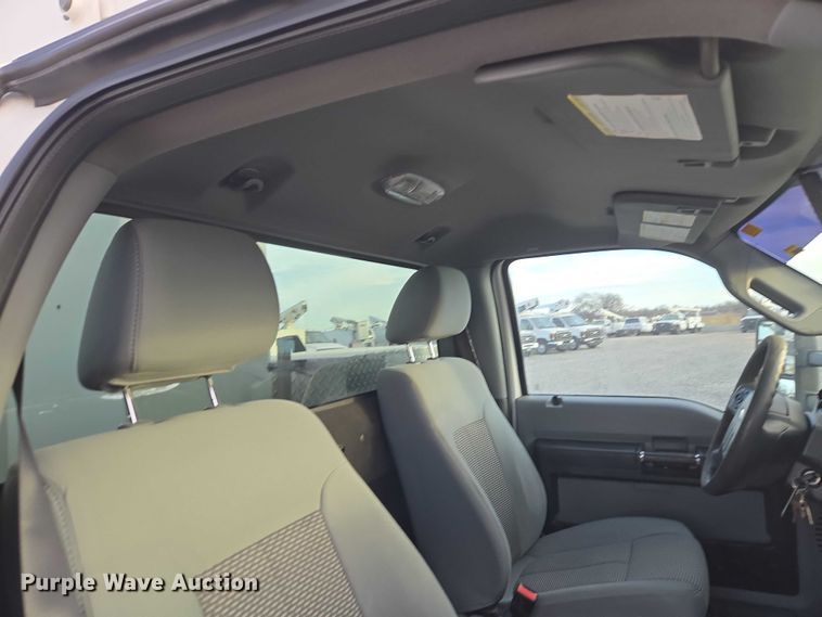 image for item ET1127 2012 Ford F550 Super Duty XL bucket truck