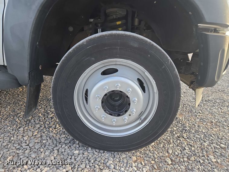 image for item ET1127 2012 Ford F550 Super Duty XL bucket truck