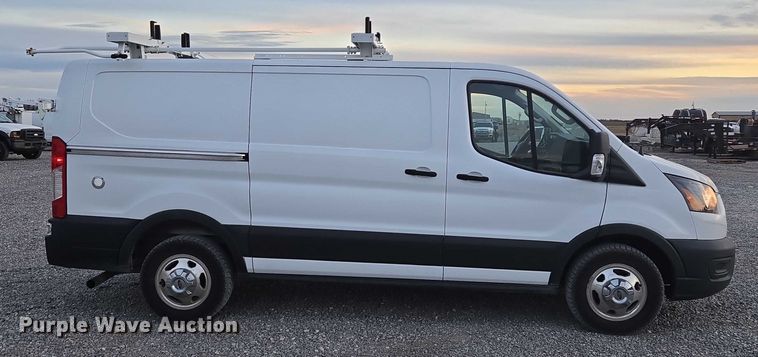 image for item ET1128 2020 Ford Transit van