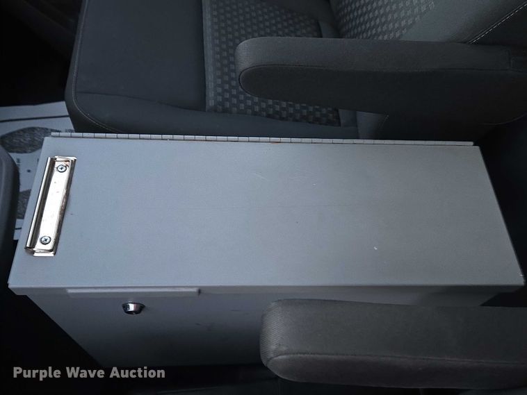 image for item ET1128 2020 Ford Transit van