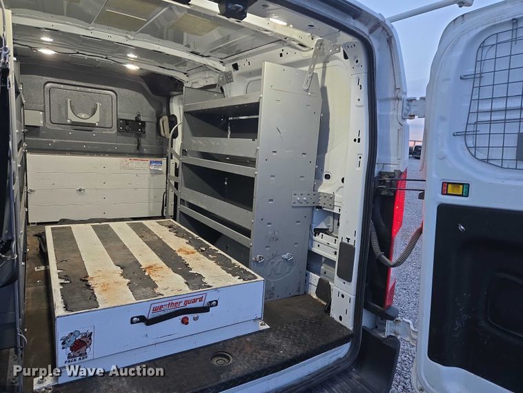image for item ET1128 2020 Ford Transit van
