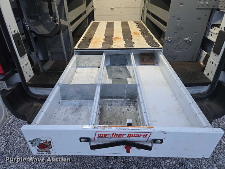 image for item ET1128 2020 Ford Transit van