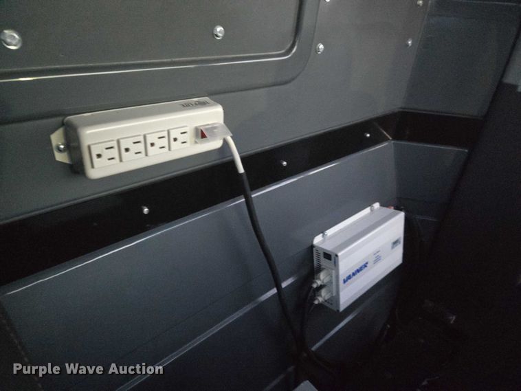 image for item ET1128 2020 Ford Transit van