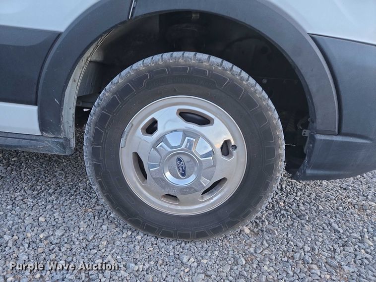 image for item ET1128 2020 Ford Transit van