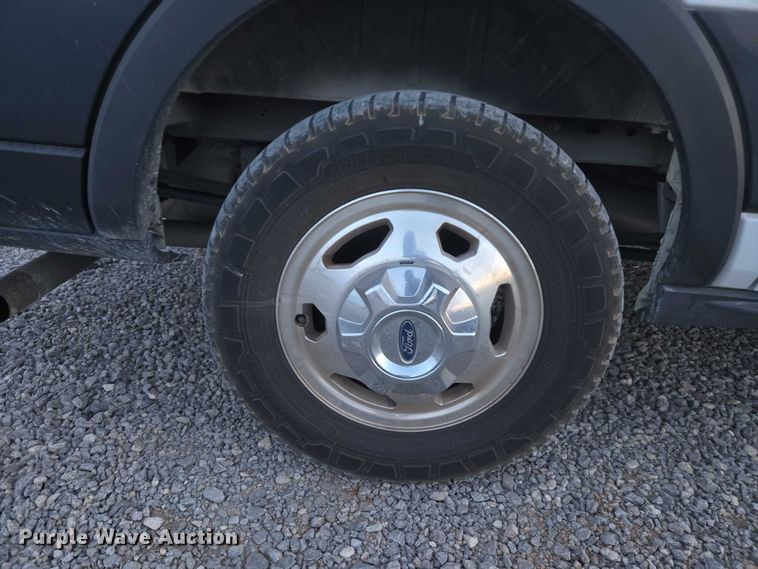 image for item ET1128 2020 Ford Transit van