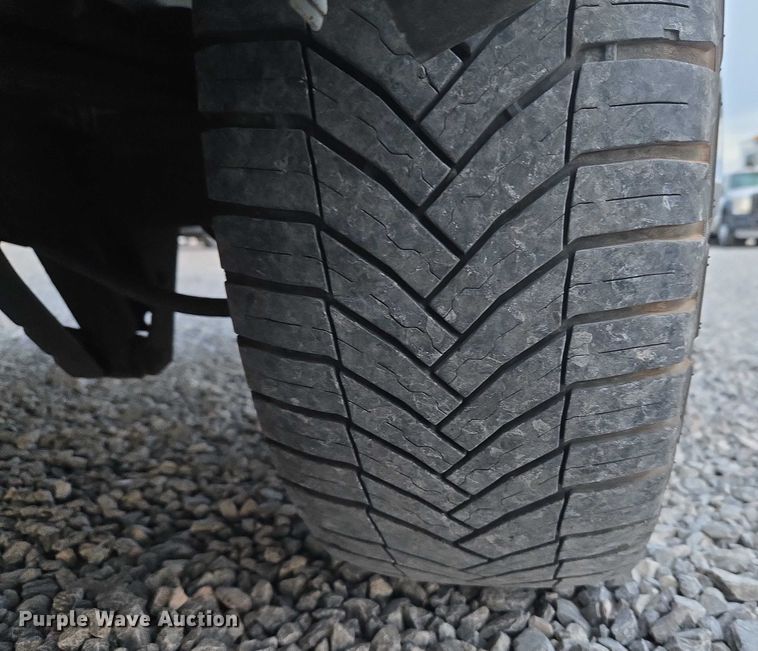 image for item ET1128 2020 Ford Transit van