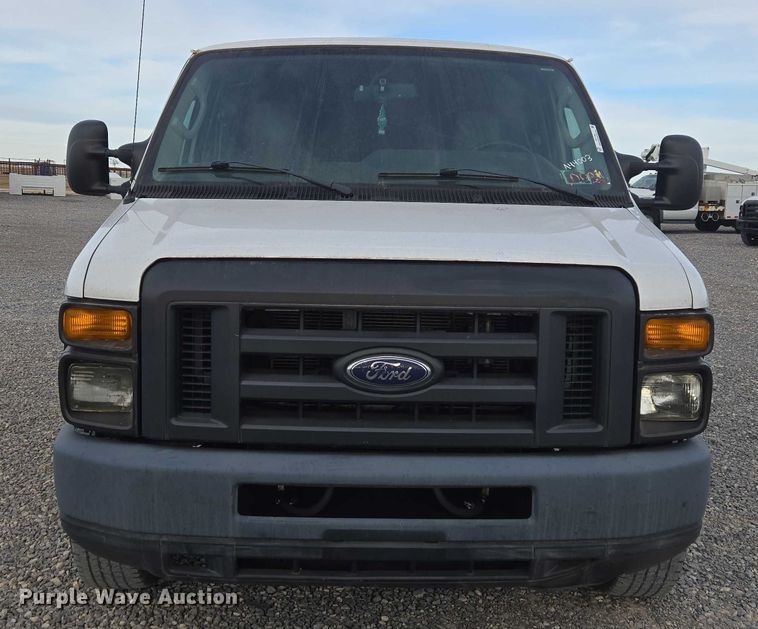 image for item ET1130 2013 Ford E350 van