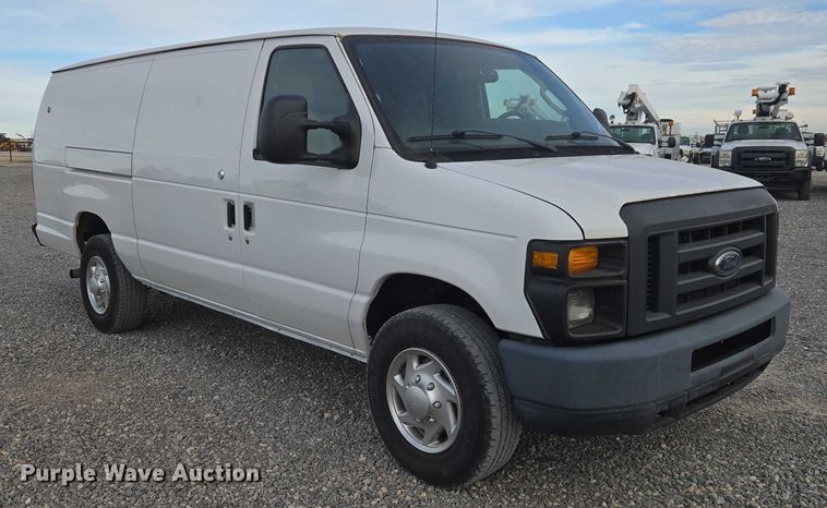 image for item ET1130 2013 Ford E350 van