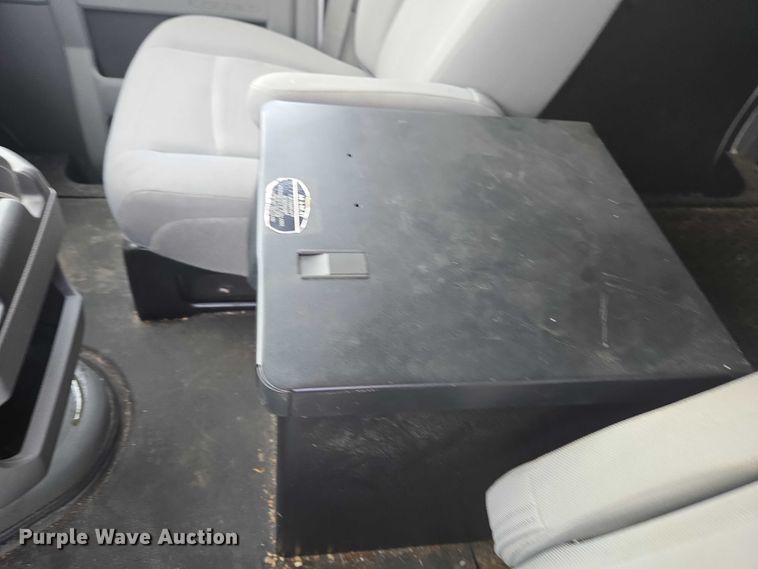 image for item ET1130 2013 Ford E350 van