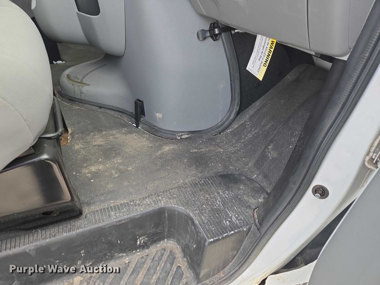 image for item ET1130 2013 Ford E350 van