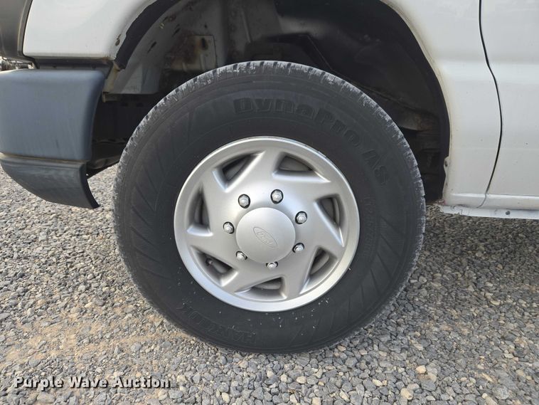 image for item ET1130 2013 Ford E350 van