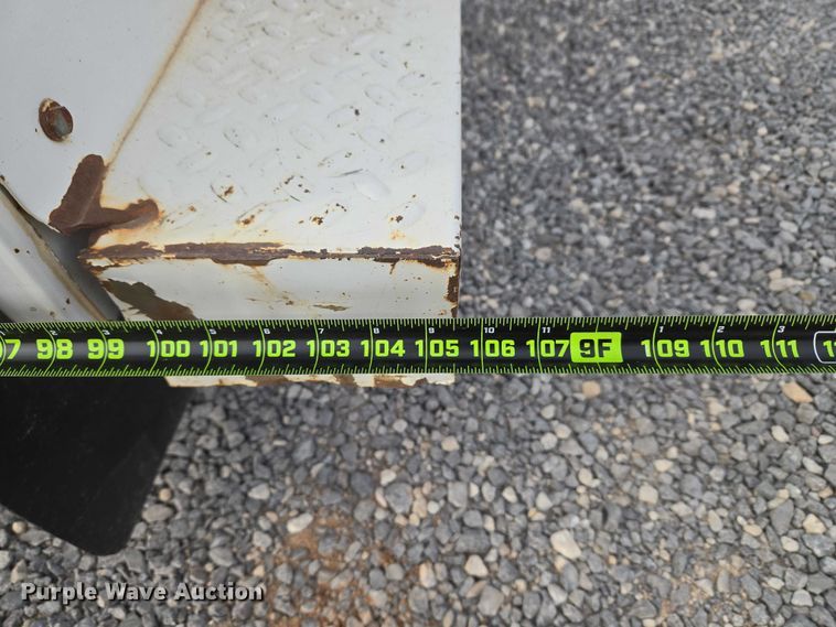 image for item ET1131 2007 Ford F250 Super Duty XL Ext. Cab utility bed pickup truck