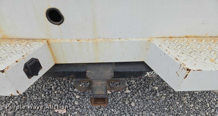 image for item ET1131 2007 Ford F250 Super Duty XL Ext. Cab utility bed pickup truck