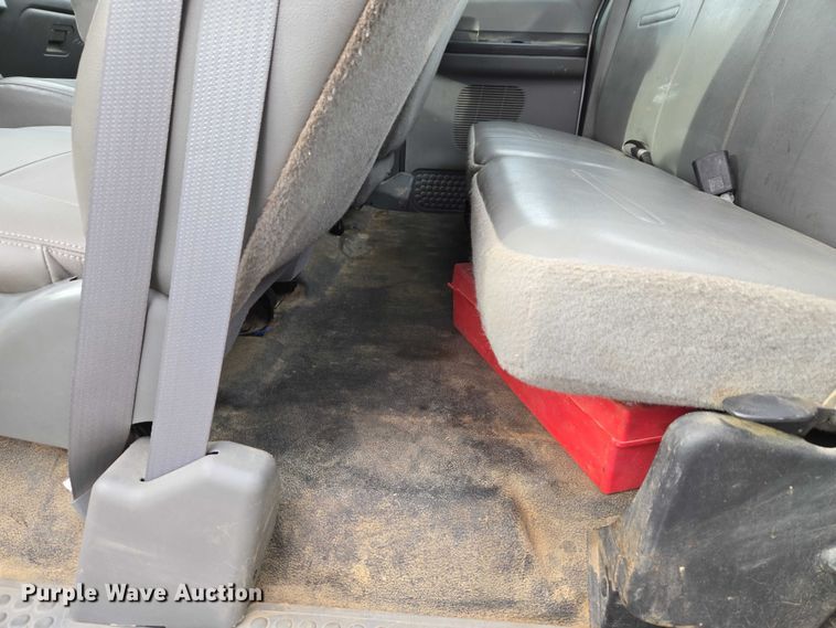 image for item ET1131 2007 Ford F250 Super Duty XL Ext. Cab utility bed pickup truck