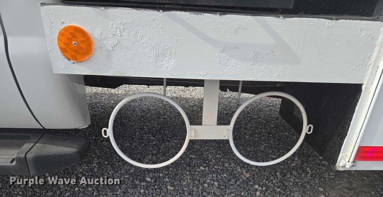 image for item ET1132 2012 Ford F550 Super Duty XL bucket truck