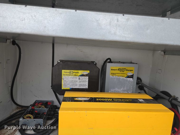 image for item ET1132 2012 Ford F550 Super Duty XL bucket truck