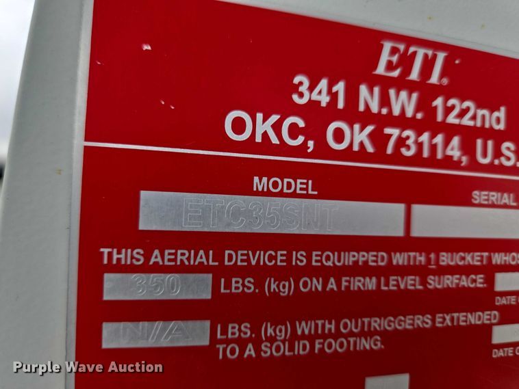 image for item ET1132 2012 Ford F550 Super Duty XL bucket truck