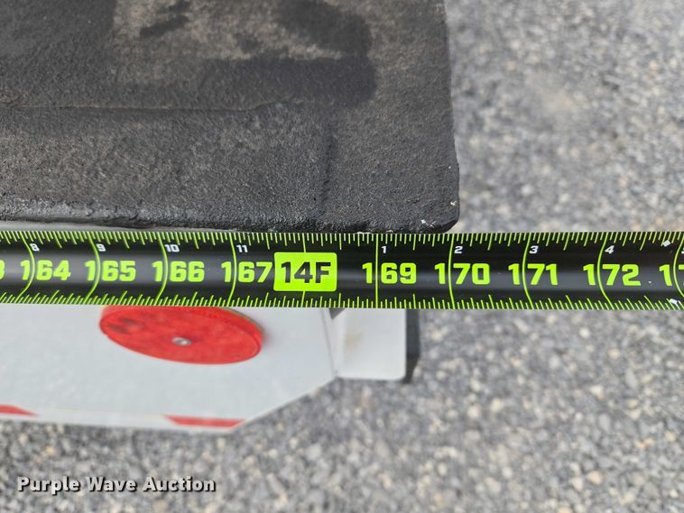 image for item ET1132 2012 Ford F550 Super Duty XL bucket truck